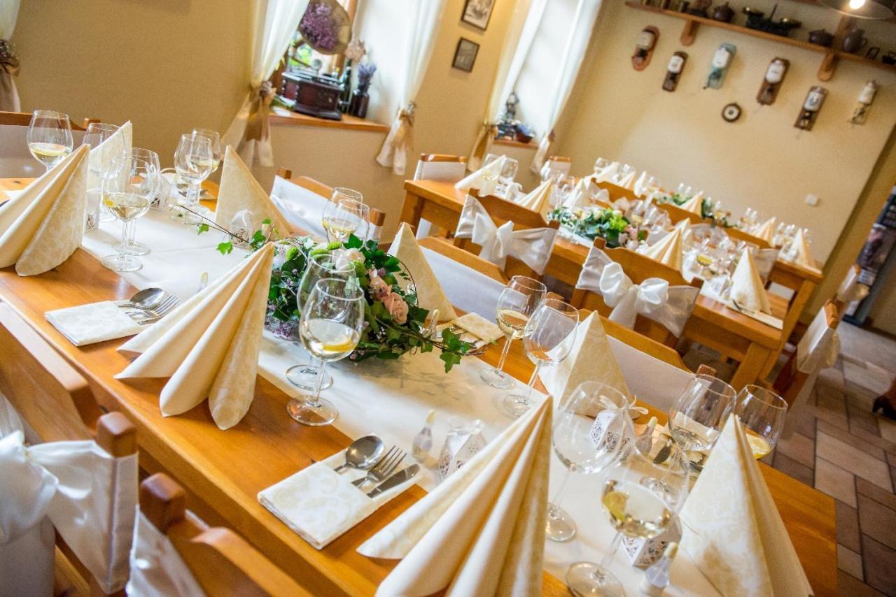 Penzion Restaurace U Helferu Libuň 외부 사진
